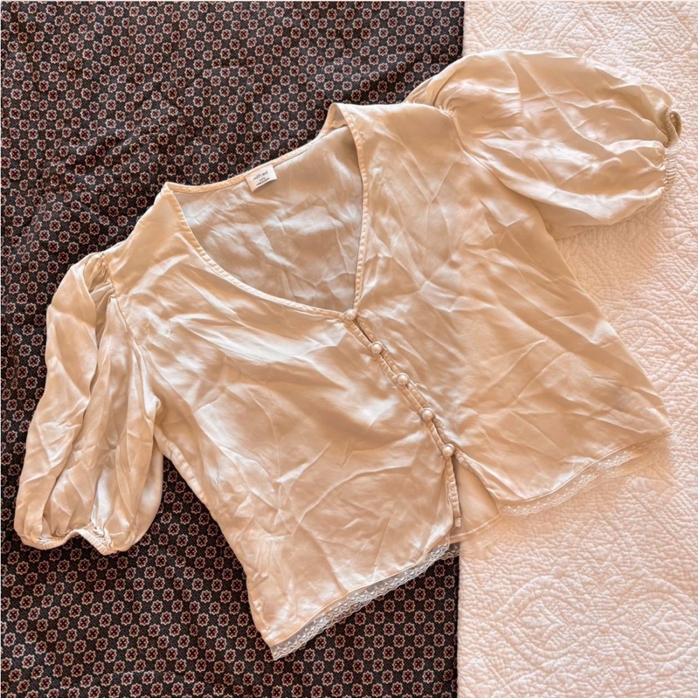 Aritzia Satin Puff Sleeve Blouse